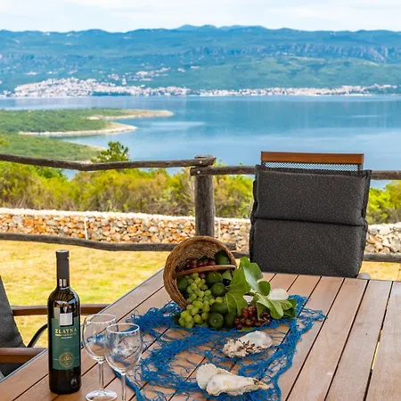 Mare Villa