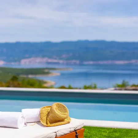 Mare Villa